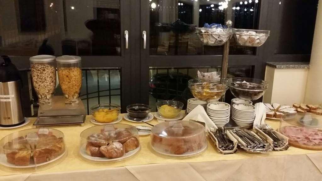 Hotel San Giorgio Sangano Restauracja zdjęcie